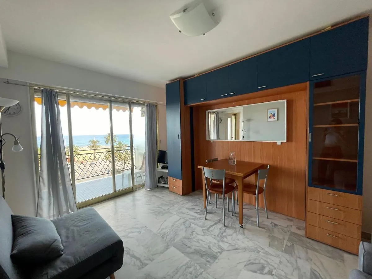 Studio Climatise Avec Terrasse Face Mer A Menton - Fr-1-196-208 0*,